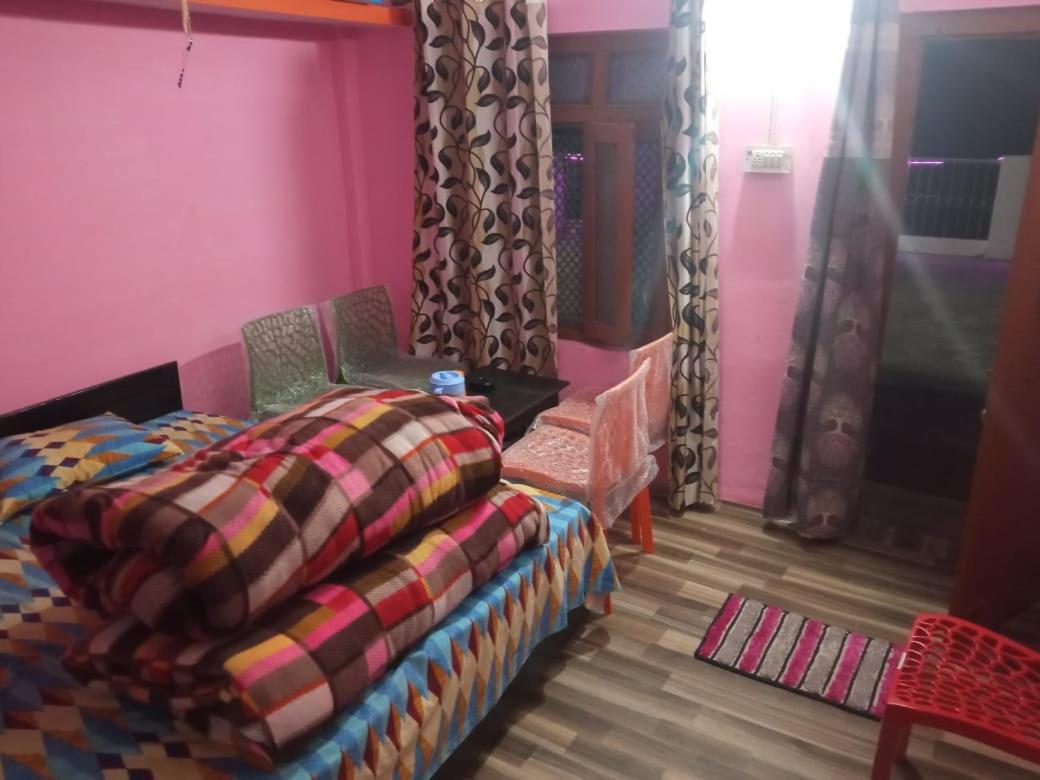 Badri Kedar Hometay Joshīmath エクステリア 写真